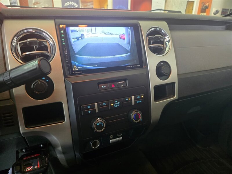 2013 Ford F-150 XLT SUPER CREW 4X4 - Photo 15 - Hamilton, OH 45015