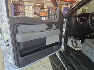2013 Ford F-150 XLT SUPER CREW 4X4 - Photo 18 - Hamilton, OH 45015
