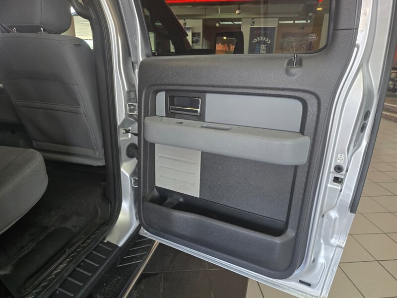 2013 Ford F-150 XLT SUPER CREW 4X4 - Photo 22 - Hamilton, OH 45015