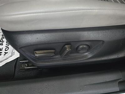 2023 Toyota Camry SE   - Photo 18 - Hamilton, OH 45015