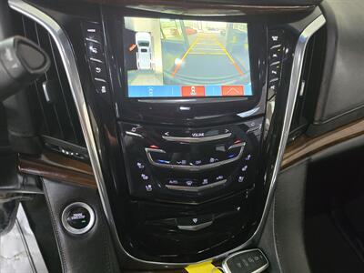 2017 Cadillac Escalade ESV Premium Luxury   - Photo 28 - Hamilton, OH 45015