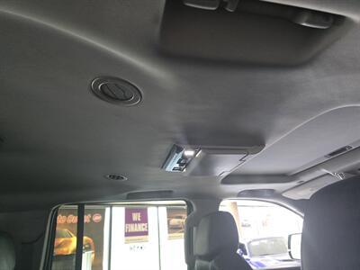 2017 Cadillac Escalade ESV Premium Luxury   - Photo 20 - Hamilton, OH 45015