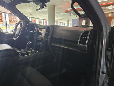 2019 Ford F-150 XLT SUPER CREW 4X4   - Photo 13 - Hamilton, OH 45015