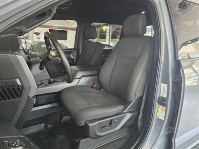 2019 Ford F-150 XLT SUPER CREW 4X4   - Photo 8 - Hamilton, OH 45015
