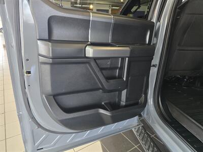 2019 Ford F-150 XLT SUPER CREW 4X4   - Photo 9 - Hamilton, OH 45015