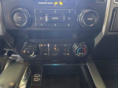 2019 Ford F-150 XLT SUPER CREW 4X4   - Photo 22 - Hamilton, OH 45015