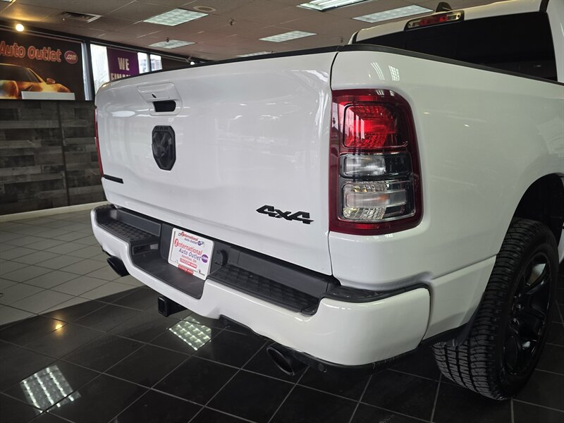 2020 RAM 1500 Big Horn/CREW CAB/HEMI/4X4 - Photo 5 - Hamilton, OH 45015