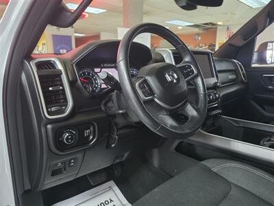 2020 RAM 1500 Big Horn/CREW CAB/HEMI/4X4 - Photo 8 - Hamilton, OH 45015