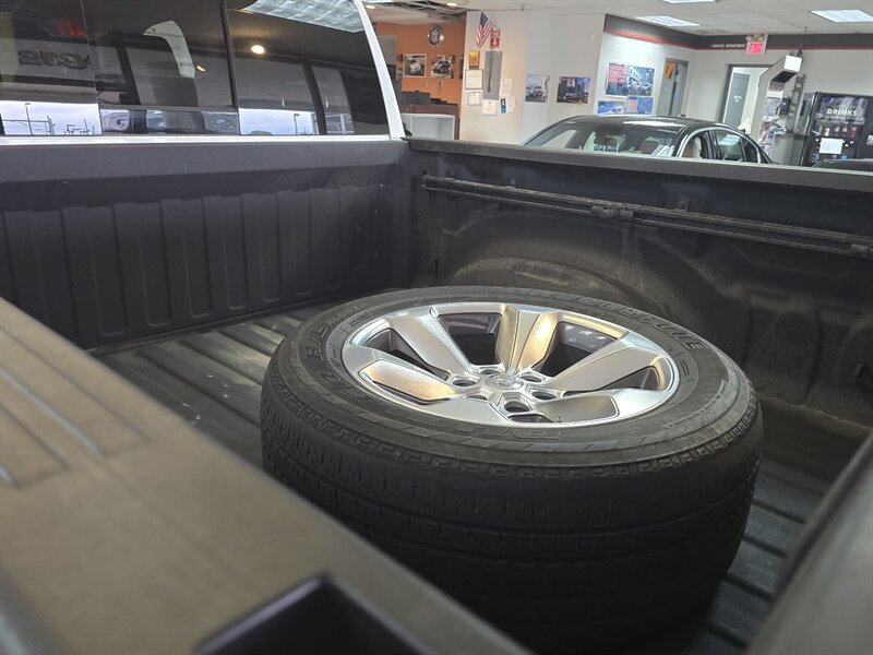 2020 RAM 1500 Big Horn/CREW CAB/HEMI/4X4 - Photo 34 - Hamilton, OH 45015