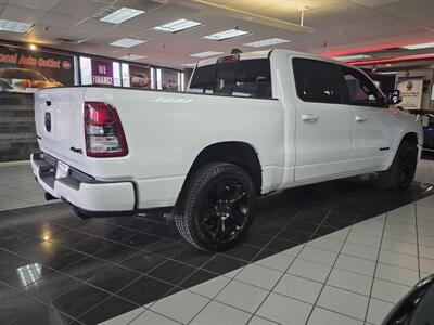 2020 RAM 1500 Big Horn/CREW CAB/HEMI/4X4 - Photo 4 - Hamilton, OH 45015