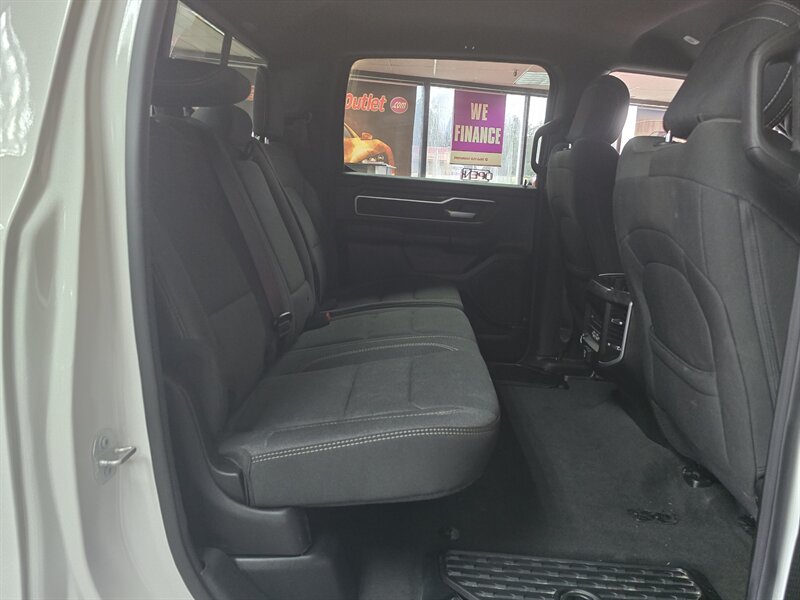 2020 RAM 1500 Big Horn/CREW CAB/HEMI/4X4 - Photo 17 - Hamilton, OH 45015