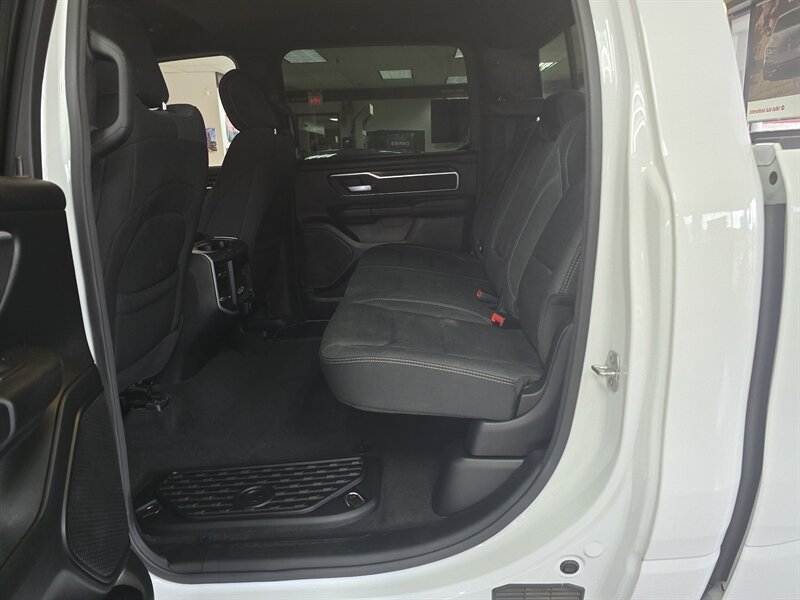 2020 RAM 1500 Big Horn/CREW CAB/HEMI/4X4 - Photo 12 - Hamilton, OH 45015