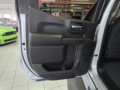 2022 Chevrolet Silverado 1500 LT LIMITED 4DR CREW CAB 4X4   - Photo 10 - Hamilton, OH 45015