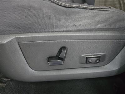 2010 Dodge Ram 1500 SLT   - Photo 18 - Hamilton, OH 45015