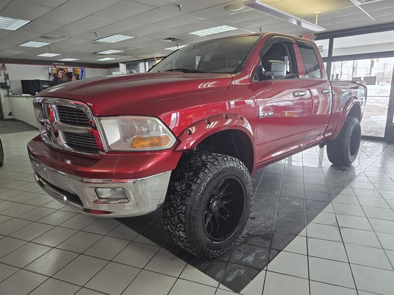 2010 Dodge Ram 1500 SLT   - Photo 1 - Hamilton, OH 45015