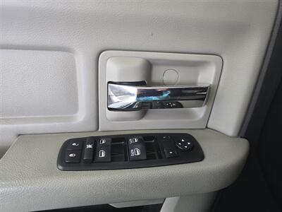 2010 Dodge Ram 1500 SLT   - Photo 16 - Hamilton, OH 45015