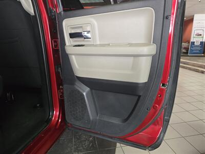2010 Dodge Ram 1500 SLT   - Photo 14 - Hamilton, OH 45015