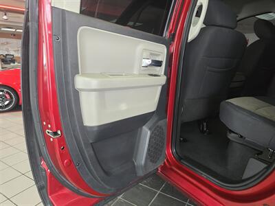 2010 Dodge Ram 1500 SLT   - Photo 9 - Hamilton, OH 45015