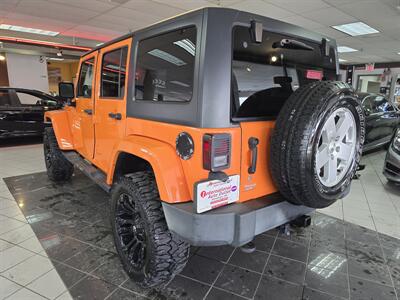 2012 Jeep Wrangler Unlimited Sahara 4DR SUV 4X4   - Photo 6 - Hamilton, OH 45015