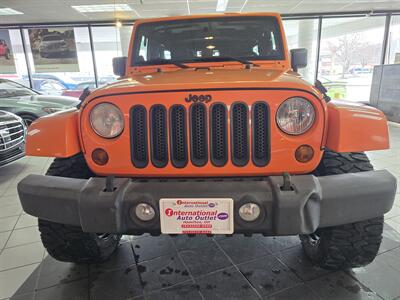 2012 Jeep Wrangler Unlimited Sahara 4DR SUV 4X4   - Photo 2 - Hamilton, OH 45015