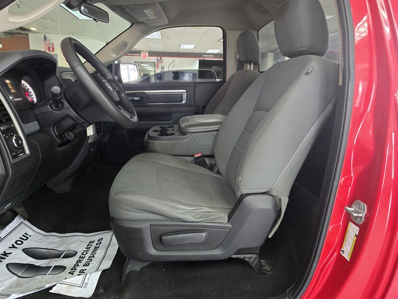 2013 RAM 1500 Express 2DR REGULAR CAB 4X4 - Photo 10 - Hamilton, OH 45015