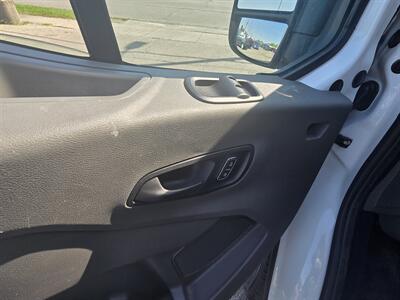 2024 Ford Transit 350 XLT 3DR MIDIUM ROOF PASSENGER VAN   - Photo 27 - Hamilton, OH 45015
