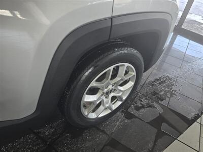 2018 Jeep Renegade Latitude   - Photo 30 - Hamilton, OH 45015