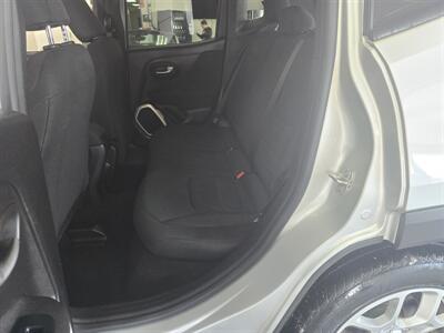 2018 Jeep Renegade Latitude   - Photo 12 - Hamilton, OH 45015