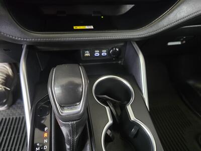 2023 Toyota Highlander XLE   - Photo 21 - Hamilton, OH 45015