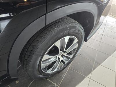 2023 Toyota Highlander XLE   - Photo 32 - Hamilton, OH 45015