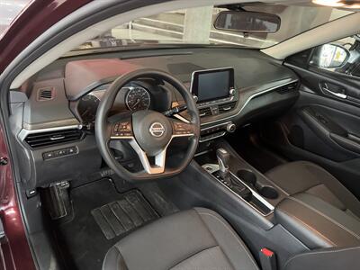 2025 Nissan Altima 2.5 SV 4DR SEDAN   - Photo 11 - Hamilton, OH 45015
