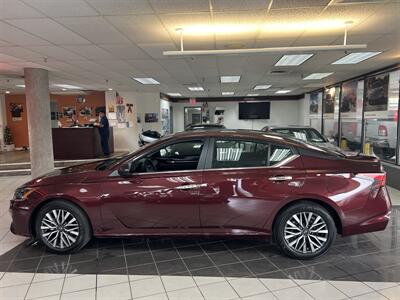 2025 Nissan Altima 2.5 SV 4DR SEDAN   - Photo 2 - Hamilton, OH 45015
