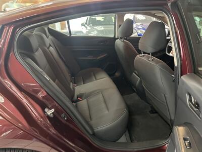 2025 Nissan Altima 2.5 SV 4DR SEDAN   - Photo 22 - Hamilton, OH 45015