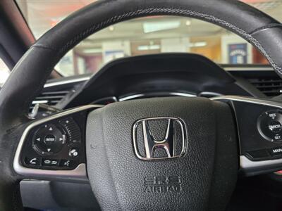 2018 Honda Civic Touring 2DR COUPE   - Photo 18 - Hamilton, OH 45015