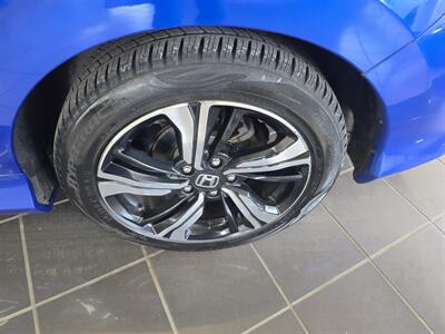 2018 Honda Civic Touring 2DR COUPE   - Photo 28 - Hamilton, OH 45015