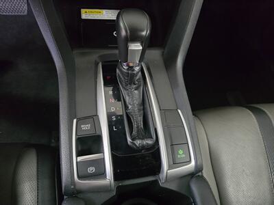 2018 Honda Civic Touring 2DR COUPE   - Photo 15 - Hamilton, OH 45015