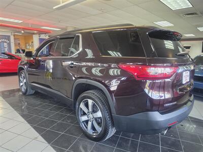 2021 Chevrolet Traverse LT Leather 4DR SUV   - Photo 6 - Hamilton, OH 45015