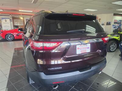 2021 Chevrolet Traverse LT Leather 4DR SUV   - Photo 5 - Hamilton, OH 45015