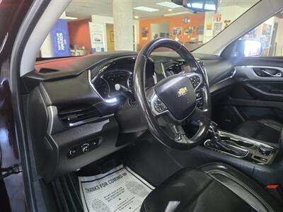 2021 Chevrolet Traverse LT Leather 4DR SUV   - Photo 8 - Hamilton, OH 45015