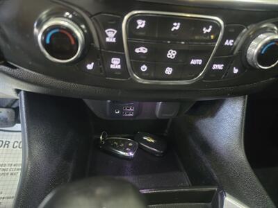 2021 Chevrolet Traverse LT Leather 4DR SUV   - Photo 16 - Hamilton, OH 45015