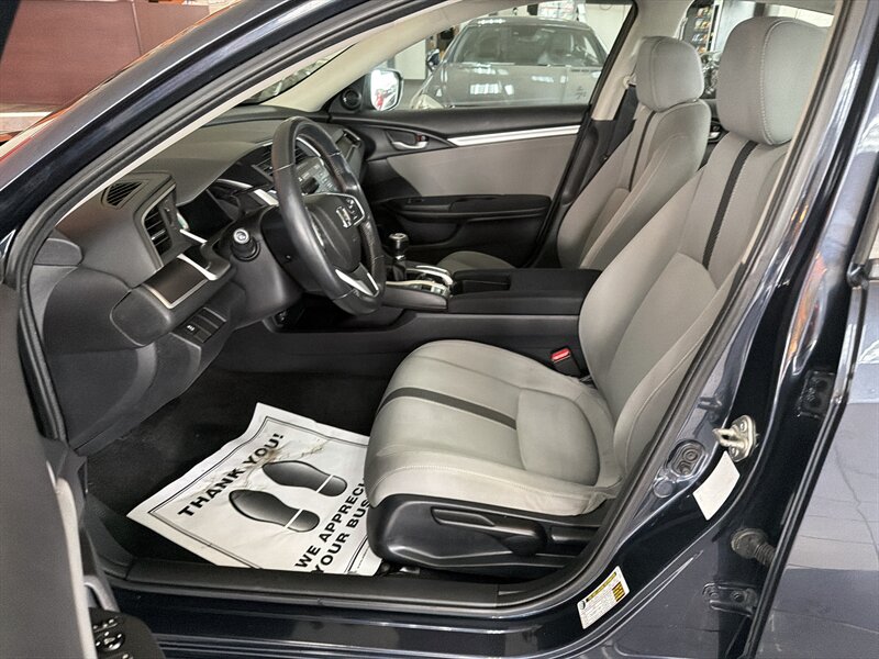 2018 Honda Civic EX-T - Photo 9 - Hamilton, OH 45015