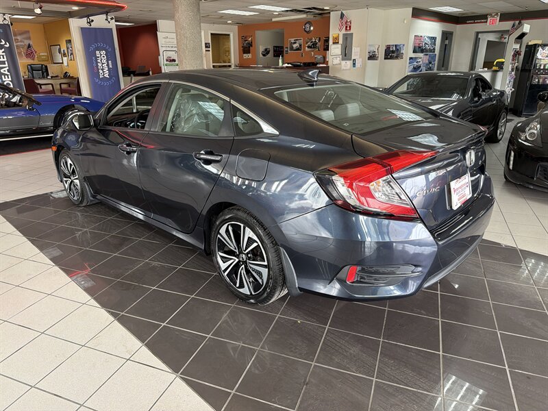 2018 Honda Civic EX-T - Photo 8 - Hamilton, OH 45015