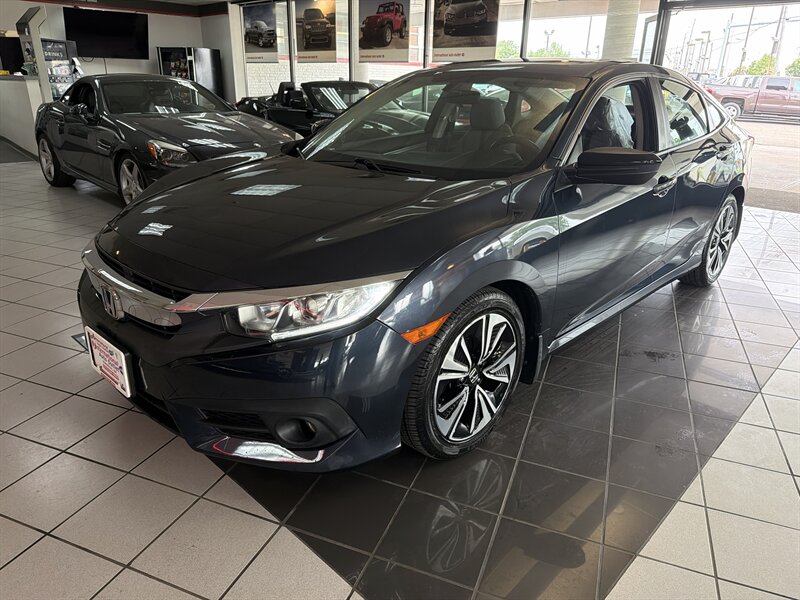 2018 Honda Civic EX-T   - Photo 1 - Hamilton, OH 45015