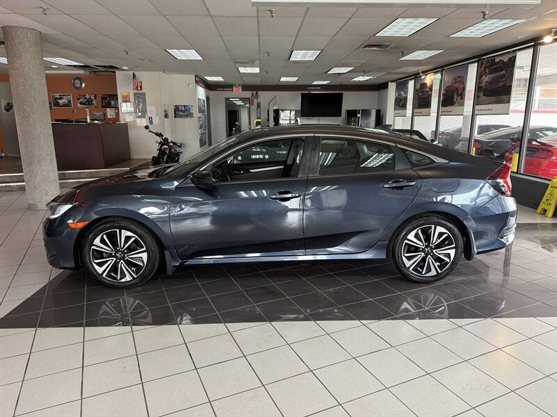 2018 Honda Civic EX-T - Photo 2 - Hamilton, OH 45015