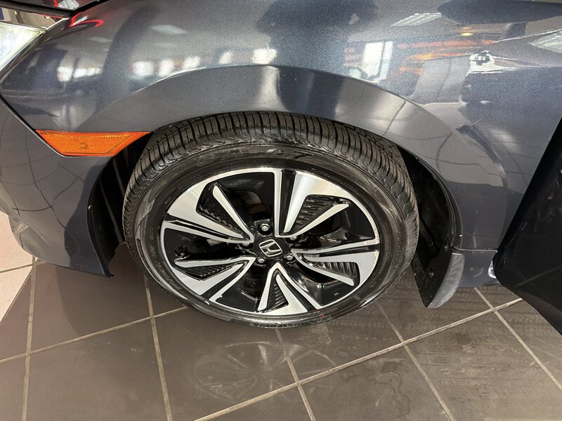 2018 Honda Civic EX-T - Photo 30 - Hamilton, OH 45015