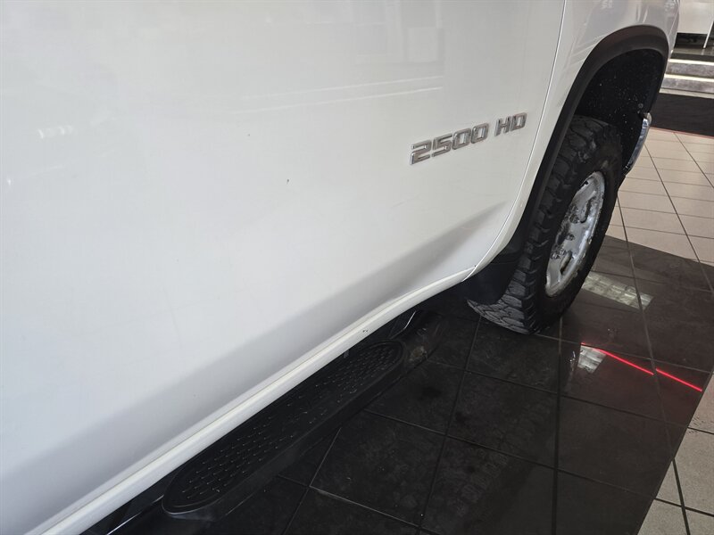 2021 Chevrolet Silverado 2500 Work Truck 4DR EXTENDED CAB 4X4 - Photo 30 - Hamilton, OH 45015
