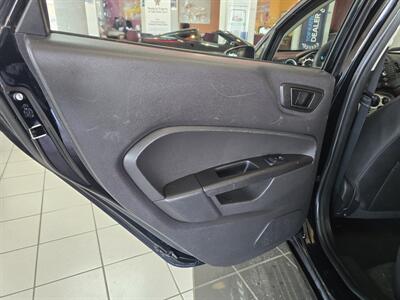 2017 Ford Fiesta SE 4DR SEDAN   - Photo 10 - Hamilton, OH 45015