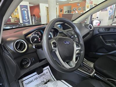 2017 Ford Fiesta SE 4DR SEDAN   - Photo 7 - Hamilton, OH 45015