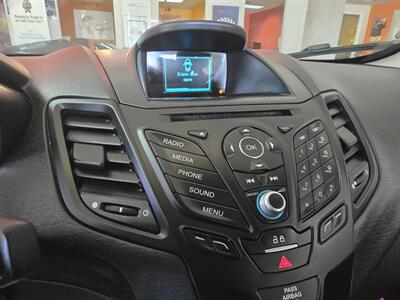 2017 Ford Fiesta SE 4DR SEDAN   - Photo 17 - Hamilton, OH 45015