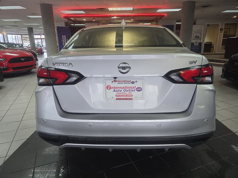 2025 Nissan Versa SV Sedan photo 3